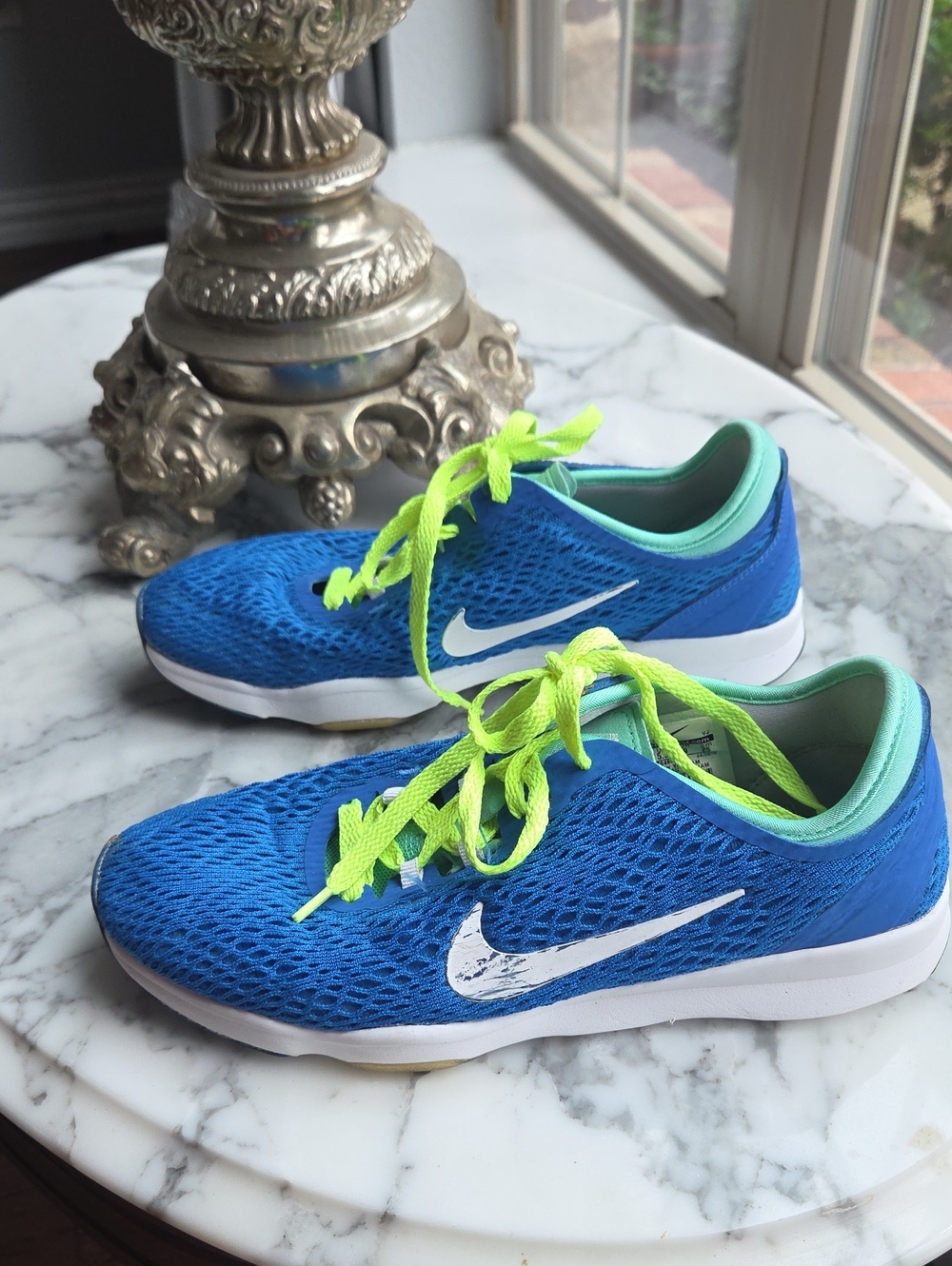 Nike Women Blue Mesh Sneakers with Neon Green Laces